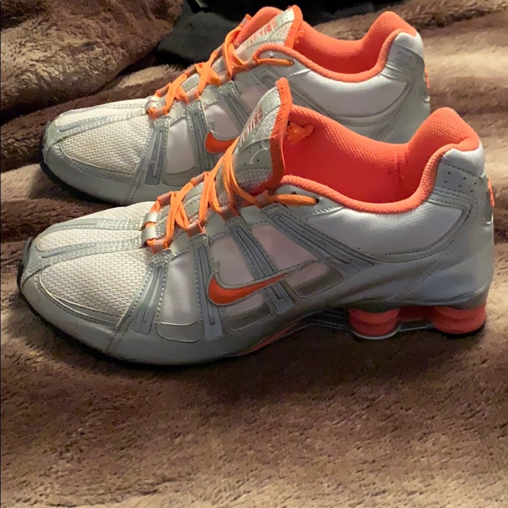 Nike shox